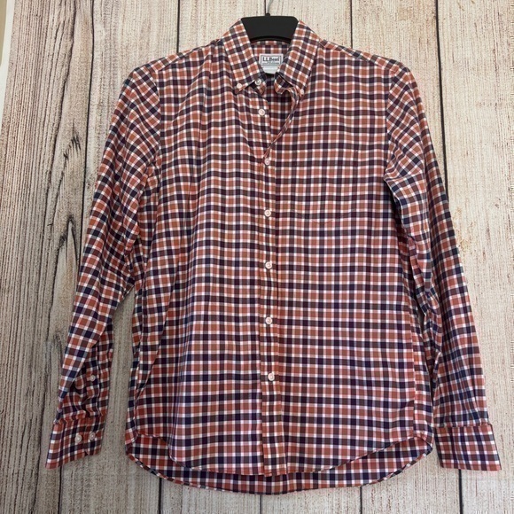 L.L Bean Mens Slim Fit button down shirt size medium - Picture 1 of 11